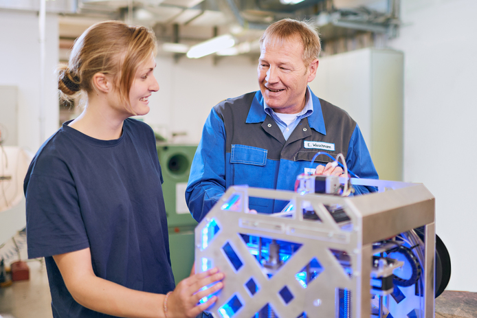 Positive trend: More and more women are interested in becoming technicians and engineers
